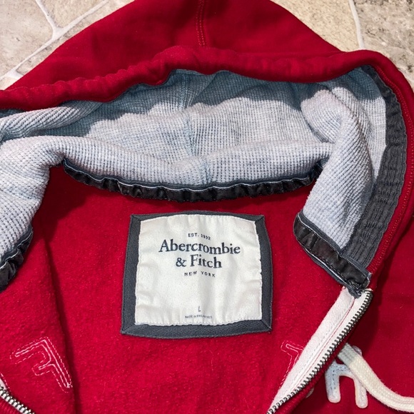 A&F zip up - Picture 4 of 5